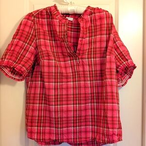 Pull over blouse with functional button detail